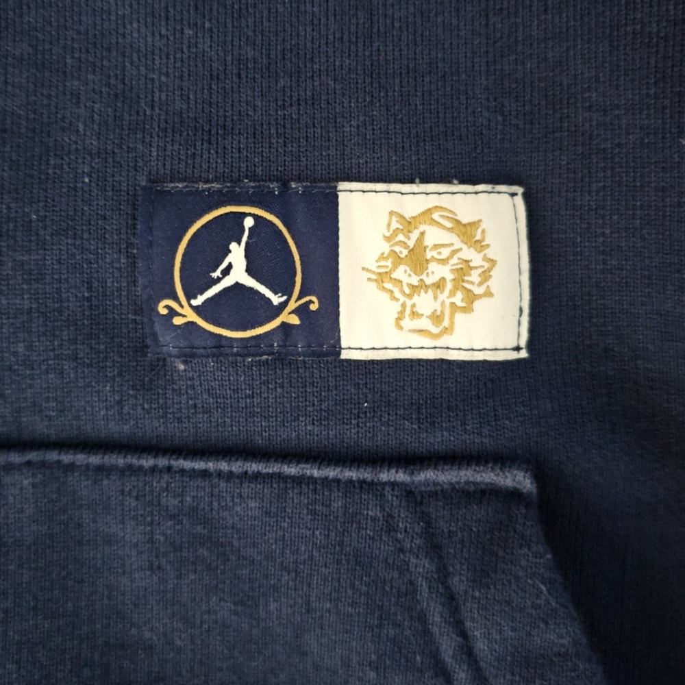 Jordan Men’s CNY New Years Edition Embroidery Logo Pullover Size Medium - Picture 5 of 11